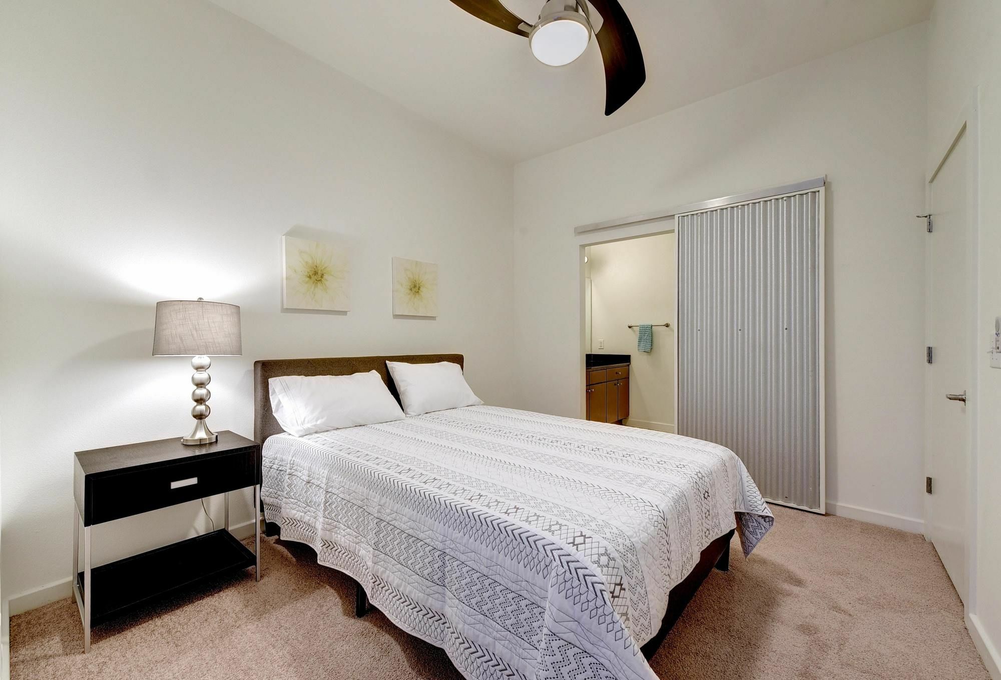 Hip Downtown Suite By Austinstays Exteriér fotografie