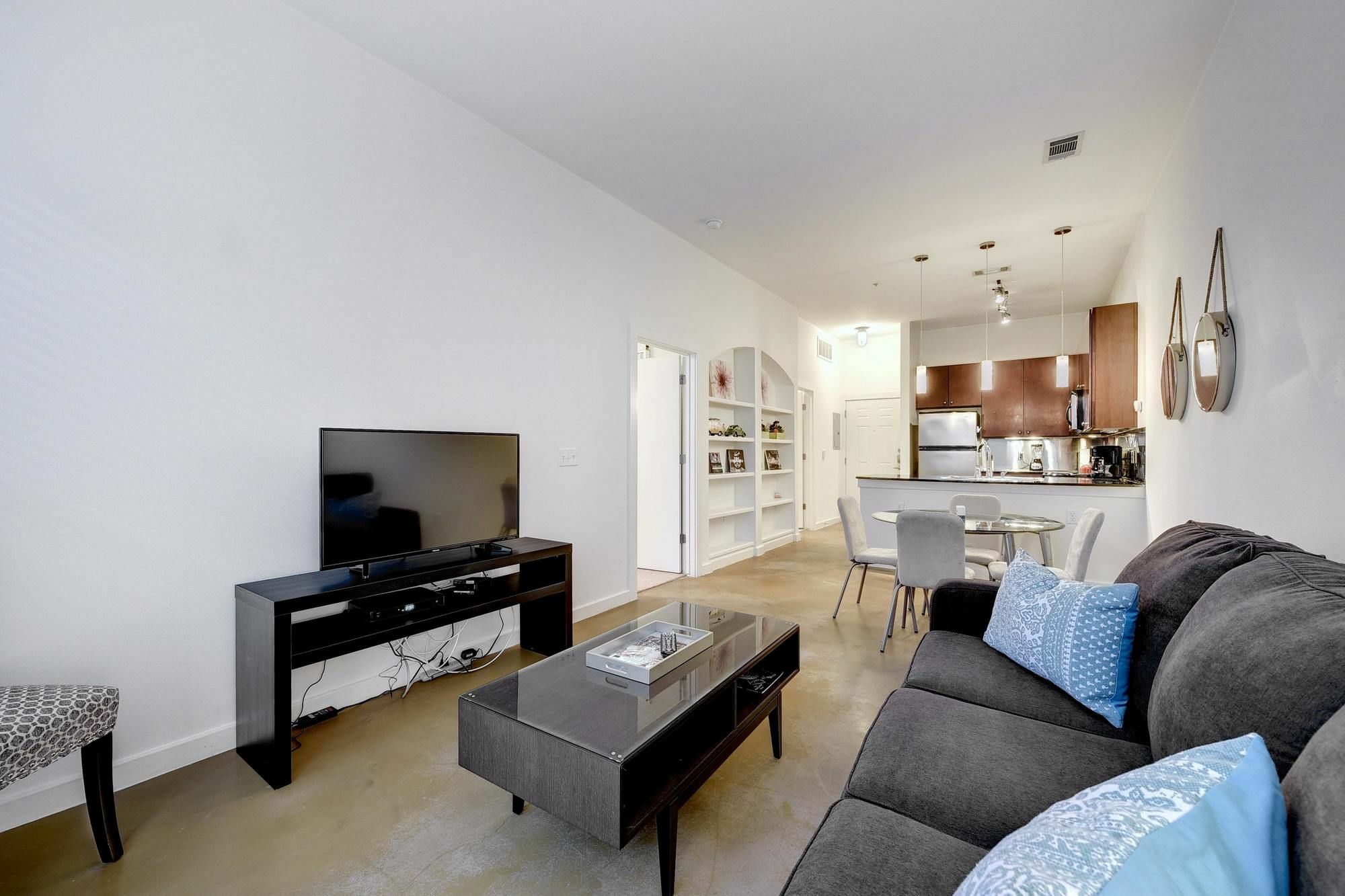 Hip Downtown Suite By Austinstays Exteriér fotografie